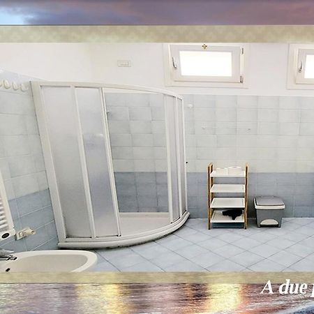A Due Passi Beach Сестри-Леванте Экстерьер фото